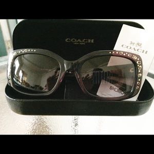 Coach sunglasses with case never been worn!